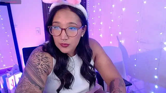 Snapshot of Lissa1__ chatting on April 5, 2:09 am Lissa1 online show from April 5, 2:09 am