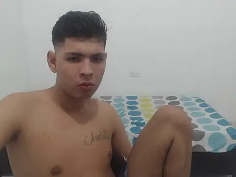 yuletxxx online show from February 27, 4:56 am