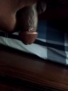 Snapshot of sadunt chatting on January 11, 2:09 am sadunt online show from January 11, 2:09 am