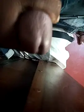 Snapshot of sadunt chatting on March 14, 4:32 am sadunt online show from March 14, 4:32 am