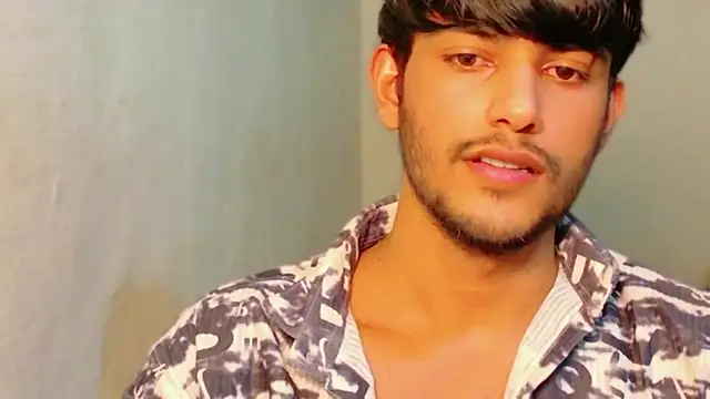 kingkartik7 online show from February 8, 3:04 pm