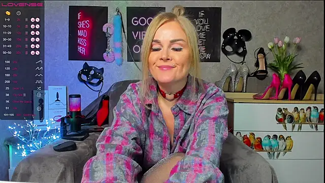 HannaKorsak online show from February 3, 8:57 pm