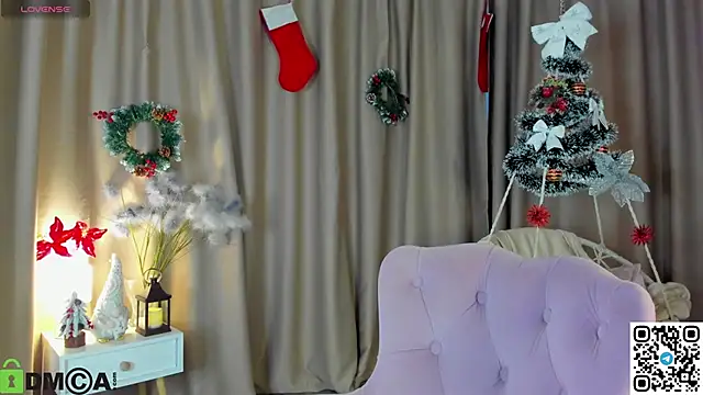 Stacy River online show from November 29, 9:23 am