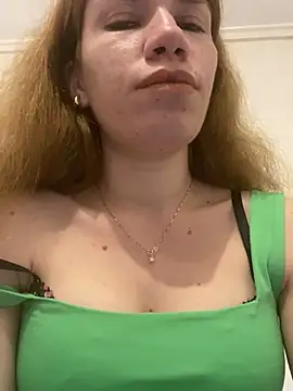 Snapshot of EvaRush chatting on February 1, 4:56 am EvaRush online show from February 1, 4:56 am