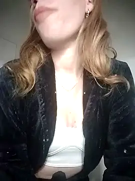 Snapshot of EvaRush chatting on October 5, 9:02 pm EvaRush online show from October 5, 9:02 pm