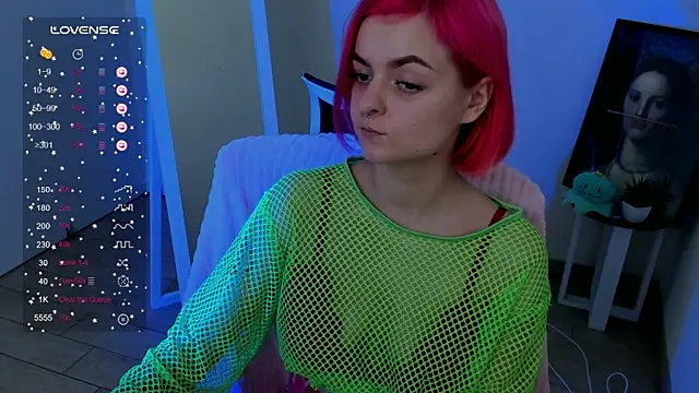 Fire Bestie online show from December 3, 2:05 pm