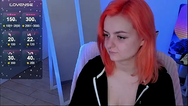 Snapshot of Fire_Bestie chatting on October 29, 2:08 pm Fire Bestie online show from October 29, 2:08 pm