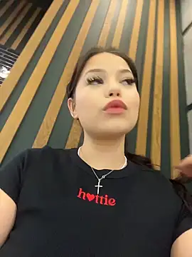 Snapshot of Chloe__Moon chatting on October 27, 1:37 pm Chloe Moon online show from October 27, 1:37 pm