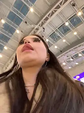 Snapshot of Chloe__Moon chatting on November 23, 1:11 pm Chloe Moon online show from November 23, 1:11 pm