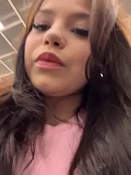 Chloe  Moon online show from January 19, 2:10 pm