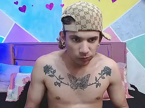 tylor boy online show from October 5, 4:11 am