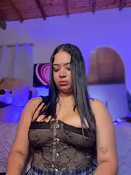 LunaRose5 online show from June 12, 1:37 am