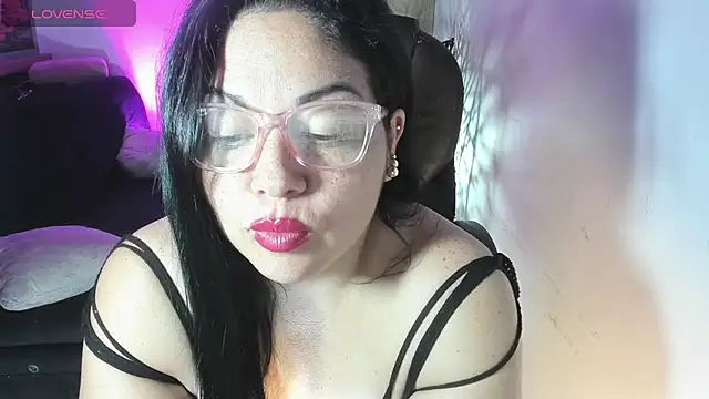 Snapshot of jessicarabbit_1 chatting on July 26, 4:09 am jessicarabbit 1 online show from July 26, 4:09 am