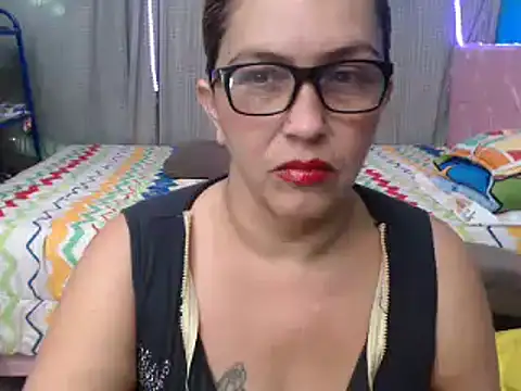 mom son dirty online show from December 5, 3:06 pm