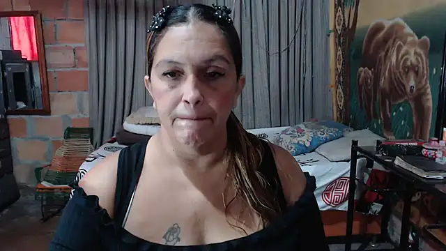 Snapshot of mom_son_dirty chatting on March 29, 1:44 pm mom son dirty online show from March 29, 1:44 pm