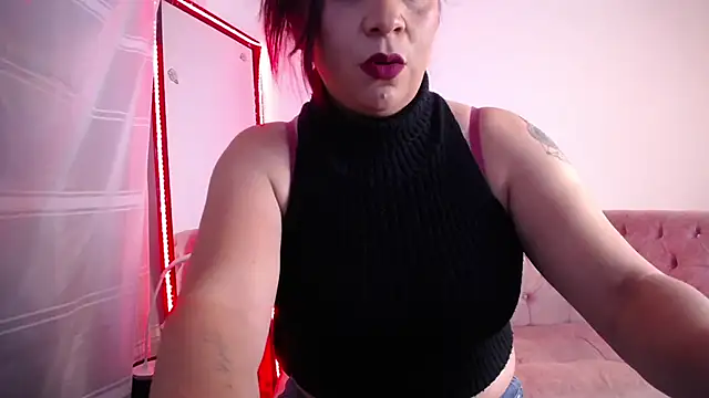lorenalover24 online show from February 1, 11:37 pm