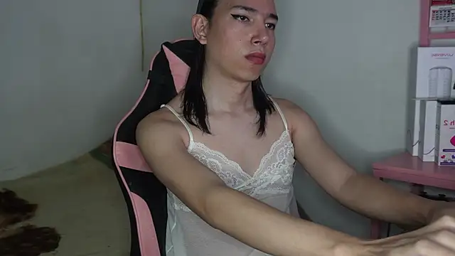 Flaream angel online show from November 2, 5:15 pm