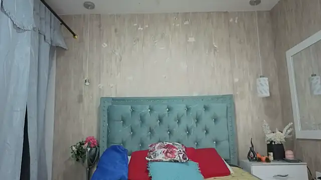 Snapshot of Marcelaa_fox chatting on March 7, 9:17 am Marcelaa fox online show from March 7, 9:17 am