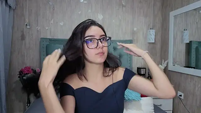Snapshot of Marcelaa_fox chatting on May 20, 8:15 pm Marcelaa fox online show from May 20, 8:15 pm