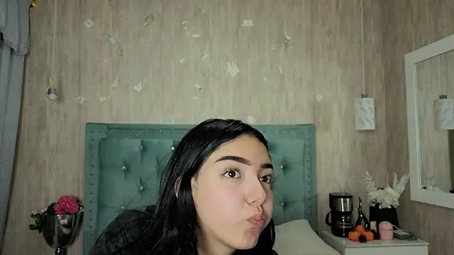 Snapshot of Marcelaa_fox chatting on June 6, 8:24 pm Marcelaa fox online show from June 6, 8:24 pm