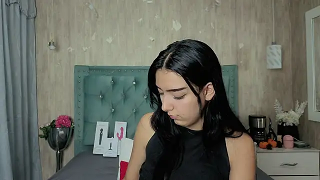 Snapshot of Marcelaa_fox chatting on June 10, 9:03 pm Marcelaa fox online show from June 10, 9:03 pm