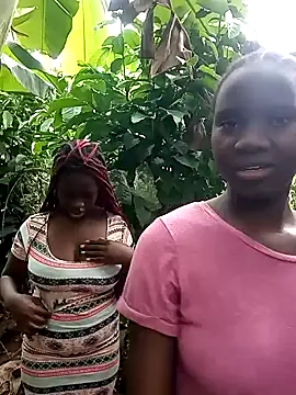 Black juicy24 online show from December 31, 12:25 pm