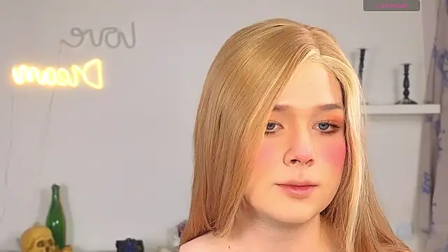  yourFoxy  online show from October 18, 11:55 am