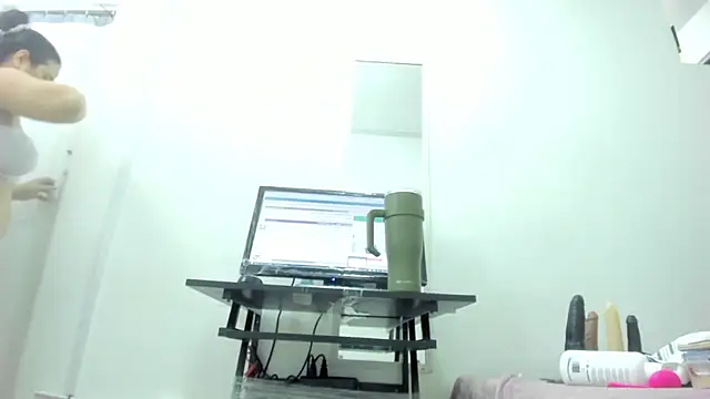 Dalia 20 online show from December 5, 12:41 am