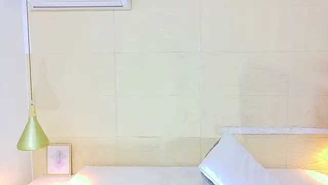 Snapshot of Chocolatte_bar chatting on November 4, 2:05 pm Chocolatte bar online show from November 4, 2:05 pm