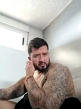 Drake Smith1 online show from December 5, 4:58 pm