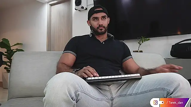 orion1993 online show from March 11, 12:49 am