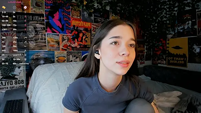 Butterflys1268 online show from March 13, 9:37 pm