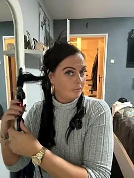 vanessaNL online show from September 21, 8:10 pm