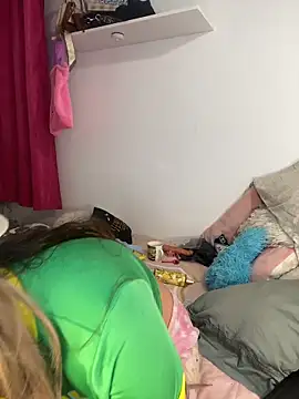 Snapshot of lunaapppp chatting on March 28, 3:50 am lunaapppp online show from March 28, 3:50 am