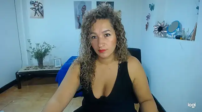 mature tammyjones online show from December 6, 1:00 pm