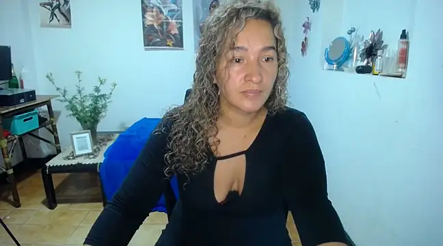 mature tammyjones online show from February 17, 12:38 pm