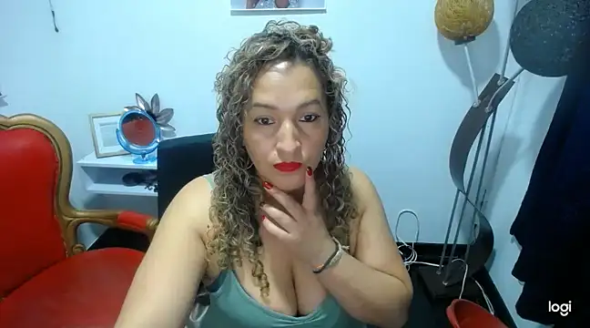 mature tammyjones online show from March 5, 1:06 pm