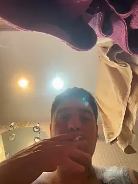 Snapshot of camisexxxtodo chatting on April 7, 1:39 am camisexxxtodo online show from April 7, 1:39 am