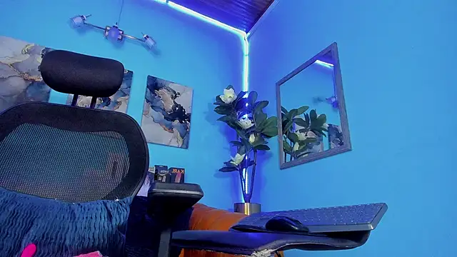  hairybeard  online show from January 28, 11:06 am