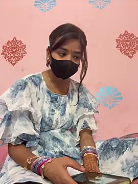 Snapshot of ks536191 chatting on February 15, 6:21 am ks536191 online show from February 15, 6:21 am