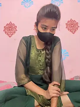 Snapshot of ks536191 chatting on February 17, 5:37 am ks536191 online show from February 17, 5:37 am