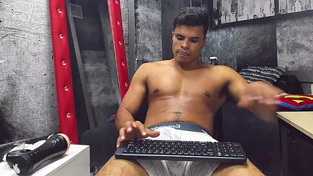Derek Lustfordx online show from January 28, 5:35 pm