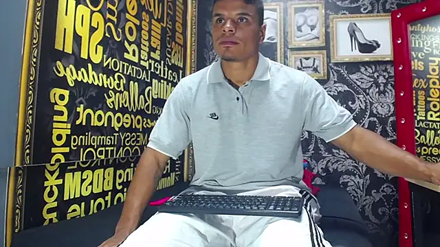 Derek Lustfordx online show from September 17, 11:23 am