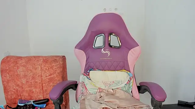 Snapshot of aitanacortes chatting on September 25, 2:32 pm aitanacortes online show from September 25, 2:32 pm