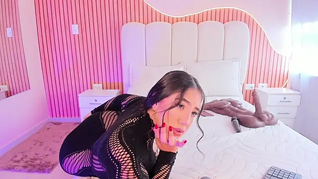 Snapshot of SofiiSweet_ chatting on November 19, 3:34 pm SofiiSweet online show from November 19, 3:34 pm