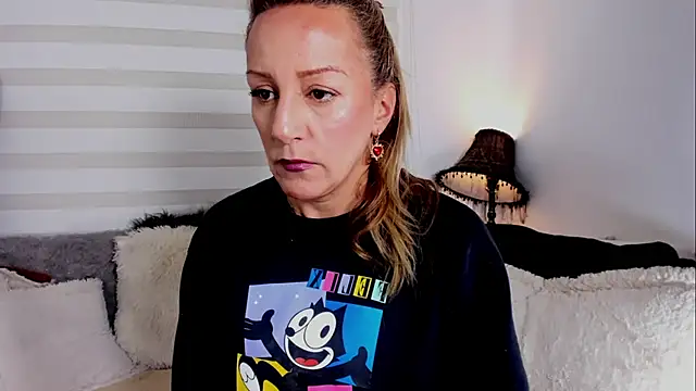 Sammykatt online show from March 2, 5:09 pm