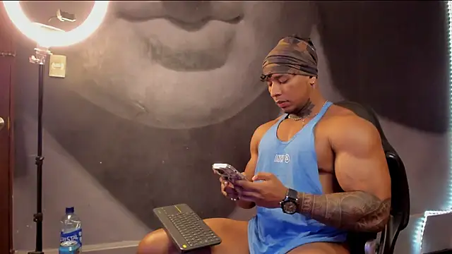 bradley smith online show from February 18, 11:33 am