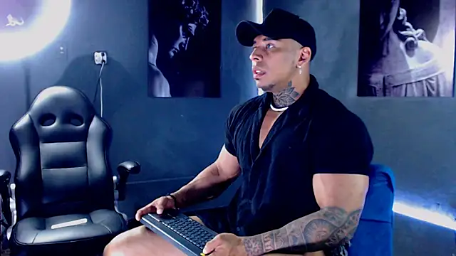 bradley smith online show from October 12, 1:48 am