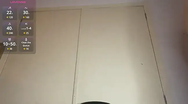 Snapshot of thish0rny chatting on March 2, 5:01 am thish0rny online show from March 2, 5:01 am