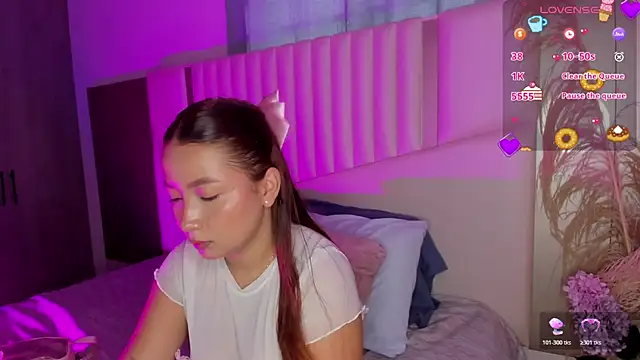 queen angelique online show from July 26, 10:49 pm